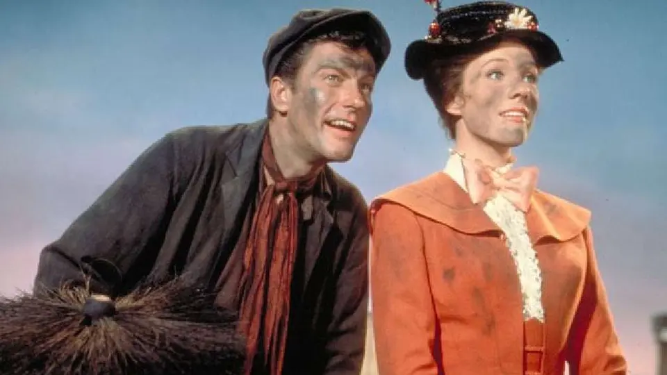 Reclasifican la película ‘Mary Poppins’ por lenguaje discriminatorio y ofensivamente racista