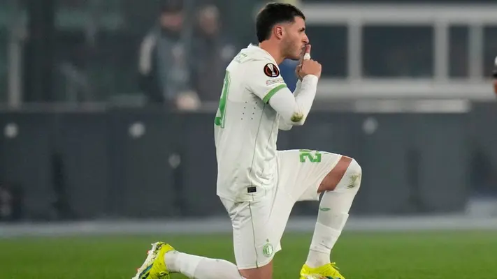 Santiago Giménez 'apunta' a LaLiga pero no descarta jugar en Premier League