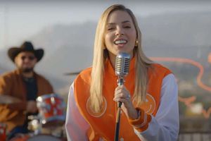 Mariana Rodríguez se estrenó como cantante