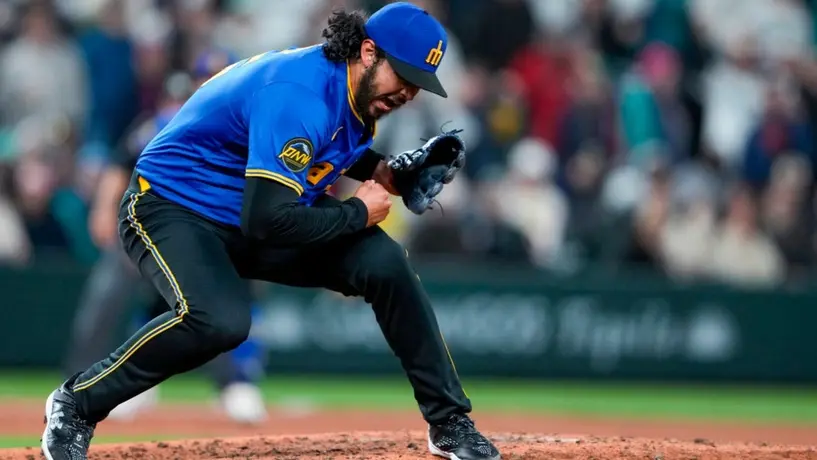 Andrés Muñoz consigue su primera victoria de la temporada; Seattle venció a Blue Jays