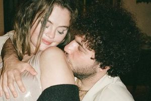 ¡No te pierdas las fotos de Selena Gomez mostrando todo su amor junto a su novio Benny Blanco!