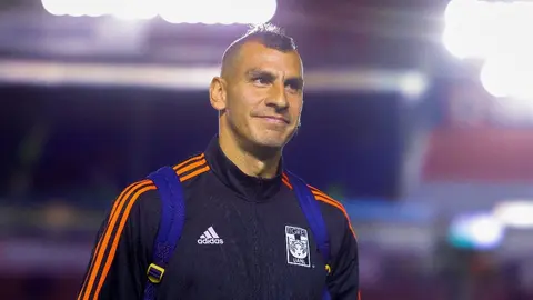 Nahuel Guzmán tendrá 'homenaje'; Libres y Lokos preparan un minuto de aplausos tras sanción por láser
