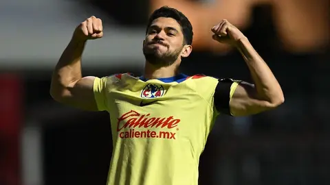 Henry Martín 'amenaza' a Chivas y advierte festejo especial en el Clásico Nacional