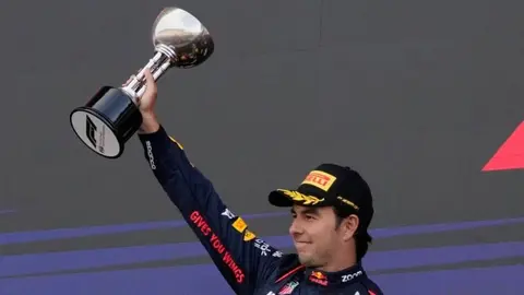 Regresa Checo Pérez al Top 3 de los Power Rankings, pero detrás de Carlos Sainz