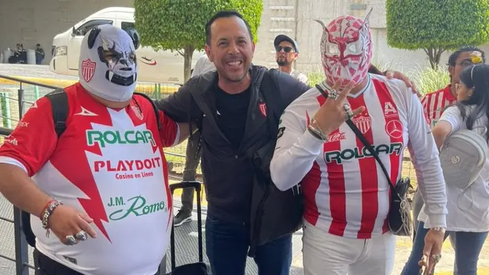¿No que son pocos? Afición de Necaxa recibe al equipo de cara al duelo vs Cruz Azul