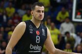 Nemanja Bjelica, basquetbolista serbio, es amenazado de muerte por exfutbolista