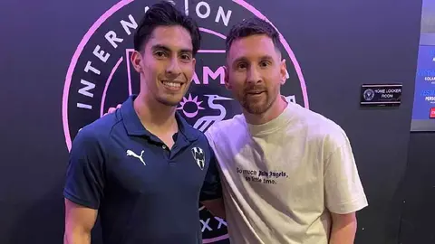 Erick Aguirre presume foto con Messi tras juego de Concachampions: 'El mejor de la historia'