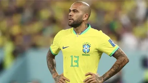 Dani Alves: Fiscalía solicita nueve años más de prisión para el brasileño