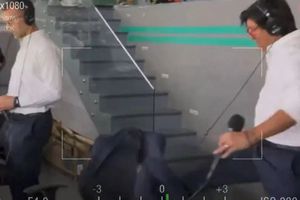 ¡Se enojó! Iván Zamorano pateó una silla en transmisión tras fallo de Henry Martín vs Cruz Azul