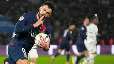PSG, con penal en el final del partido, empata ante el Rennes con Mbappé en la banca