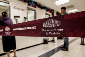 Estalla huelga de los trabajadores del Monte de Piedad ¿Qué pasará con las prendas de los clientes?