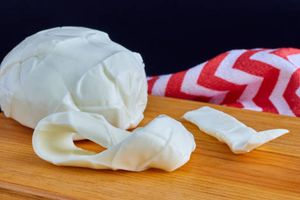 La exquisitez del Queso Oaxaca: Un tesoro mexicano entre los mejores quesos semi-blandos del mundo