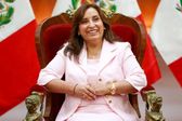 Allanan casa de Dina Boluarte, presidenta de Perú, en busca de unos relojes marca Rolex