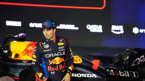 Helmut Marko aplaudió la actuación de Checo Pérez en Bahréin: "No tenía punto atacar"