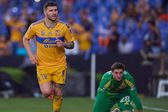 ¡Osote! Portero de Columbus Crew comete terrible error y 'regala' gol a Tigres