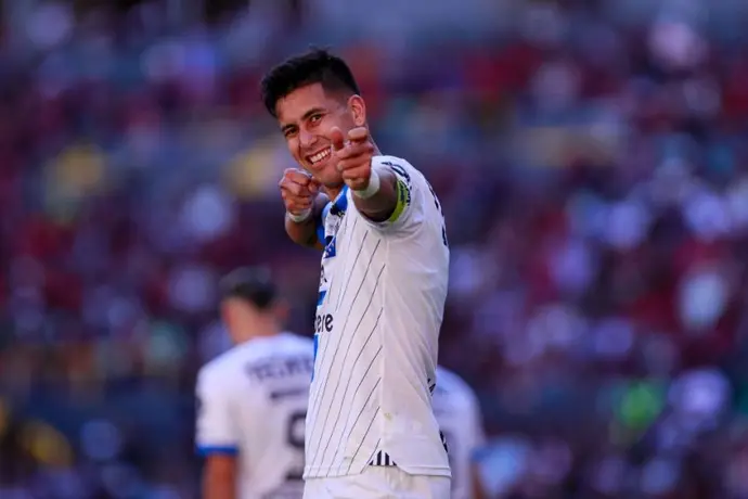 Maxi Meza pide que Rayados de Monterrey no se confíe ante mal momento de Chivas