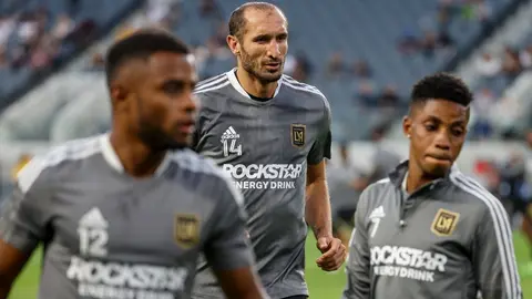 MLS: En Inglaterra se burlan del futbol estadounidense por culpa de Chiellini; 'MLS es de veteranos'
