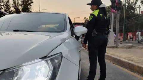 ¡Se les advirtió! Multan a 617 automovilistas por no respetar la contingencia ambiental
