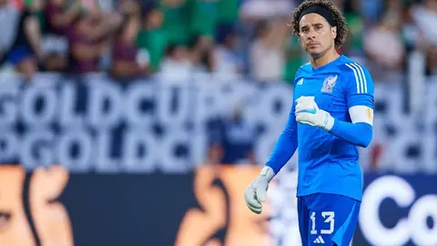 Yosgart Gutiérrez defiende a Guillermo Ochoa y lo pone como titular indiscutible del Tri