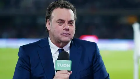 David Faitelson critica el proyecto de Fernando Gago: “Chivas se cae a pedazos”
