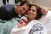 Karla Souza se convierte en mamá… ¡tras 33 horas horas de labor de parto!