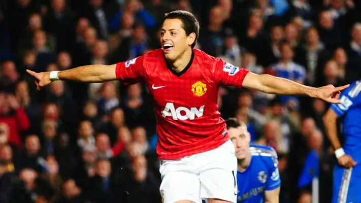 Un día como hoy: RÉCORD destacó los 15 goles de Chicharito Hernández con Manchester United