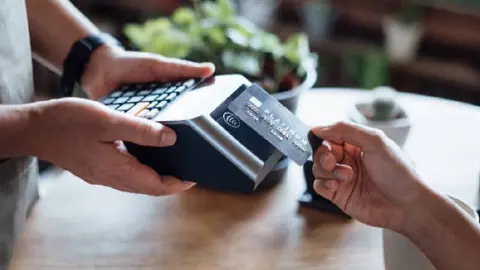Tener un historial crediticio positivo es fundamental para una base financiera estable
