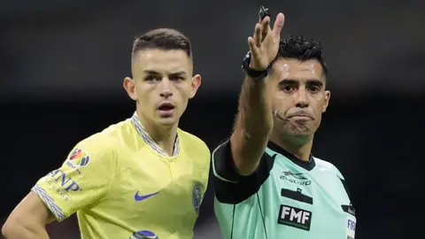 Chivas vs América: Estos serán los árbitros para la Ida de la Concachampions