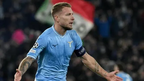 Agreden a Inmobile y su familia en Italia por crisis que vive la Lazio