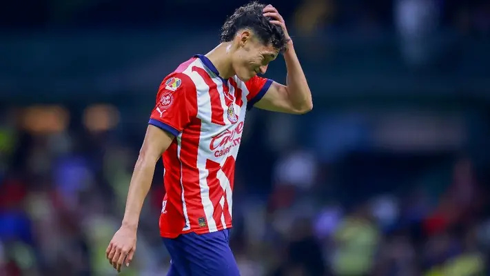 ¿Americanista de closet? Fan de Chivas se confunde y grita en entrevista de TV: “Arriba el América”