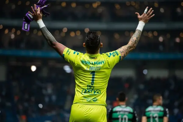 ¡Se va un histórico de Rayados! Jonathan Orozco confirma su retiro de las canchas