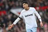 Edson Álvarez deslumbra Old Trafford con par de jugadas de primer nivel