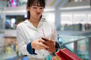 ¿Qué es la dismorfia del dinero? Afecta principalmente a generación milennial y Z