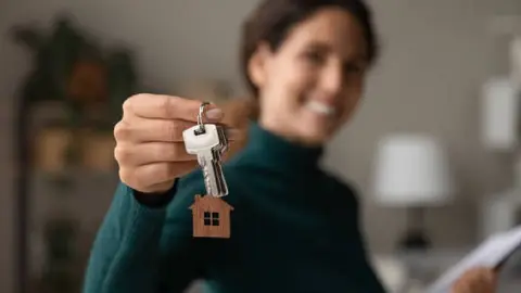 ¿Eres una mujer en busca de comprar una casa? Descubre Mujer Infonavit