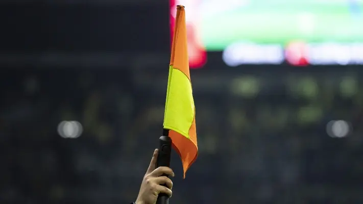 Asociación Uruguaya de Árbitros para la liga por una agresión a un asistente