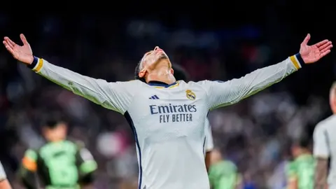 ¡Alarma en Real Madrid! Jude Bellingham sufrió un esguince ante Girona, aceptó Ancelotti