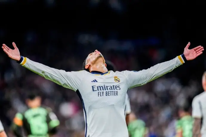 ¡Alarma en Real Madrid! Jude Bellingham sufrió un esguince ante Girona, aceptó Ancelotti
