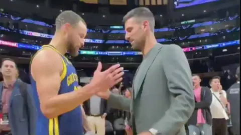 Stephen Curry y Novak Djokovic se encuentran en el Warriors vs Lakers