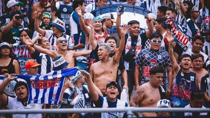 ¡Lamentable! Riña entre aficionados de Alianza Lima y Universitario deja a dos menores heridos