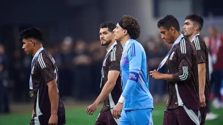 Selección Mexicana arriba a CDMX en silencio tras la derrota ante Estados Unidos