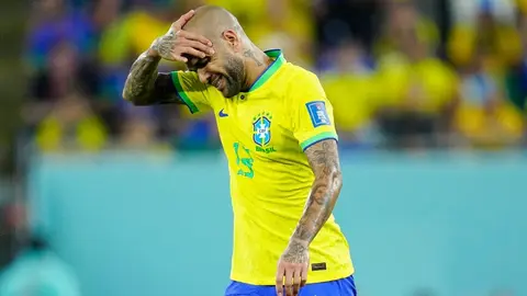 ¡Quiere volver a las canchas! Dani Alves busca ser absuelto y volver a vivir del futbol