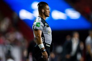 Video: Juez de Línea se volvió viral al entrar al terreno de juego en el Santos VS Cruz Azul