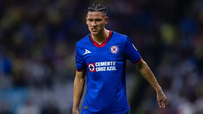 ¿Pedrada a Chivas? Uriel Antuna sube foto en redes y desata la polémica antes del partido
