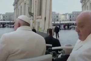 Fuerte viento le vuela el 'gorro' al Papa Francisco