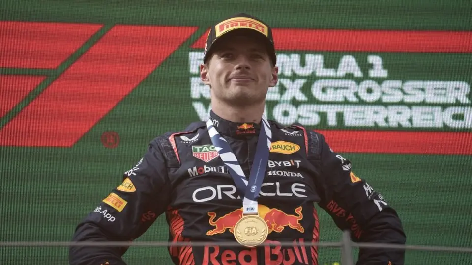 Verstappen se une con Toto Wolff tras acalorada situación en Red Bull