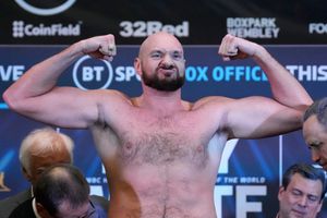 Combate entre Tyson Fury y Oleksandr Usyk se pospondrá por lesión del inglés