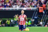 ¡Chicharito titular! Javier Hernández va de inicio con Chivas en el partido ante Puebla
