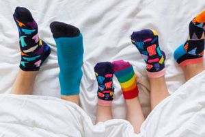 El día de usar las calcetas diferentes; te explicamos cuándo y por qué