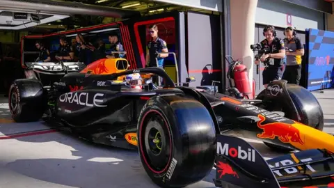 Fórmula 1: Verstappen se mantuvo como líder en el cierre del primer día de pretemporada