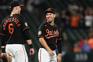 Ramón Urías: Mexicano conectó el imparable del triunfo de Orioles ante Pirates